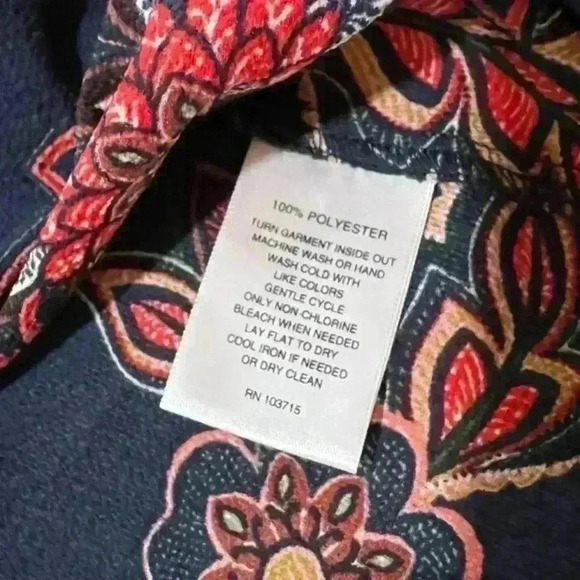 Valerie Stevens Navy Paisley/Floral Shirt Size XL - Picture 6 of 6